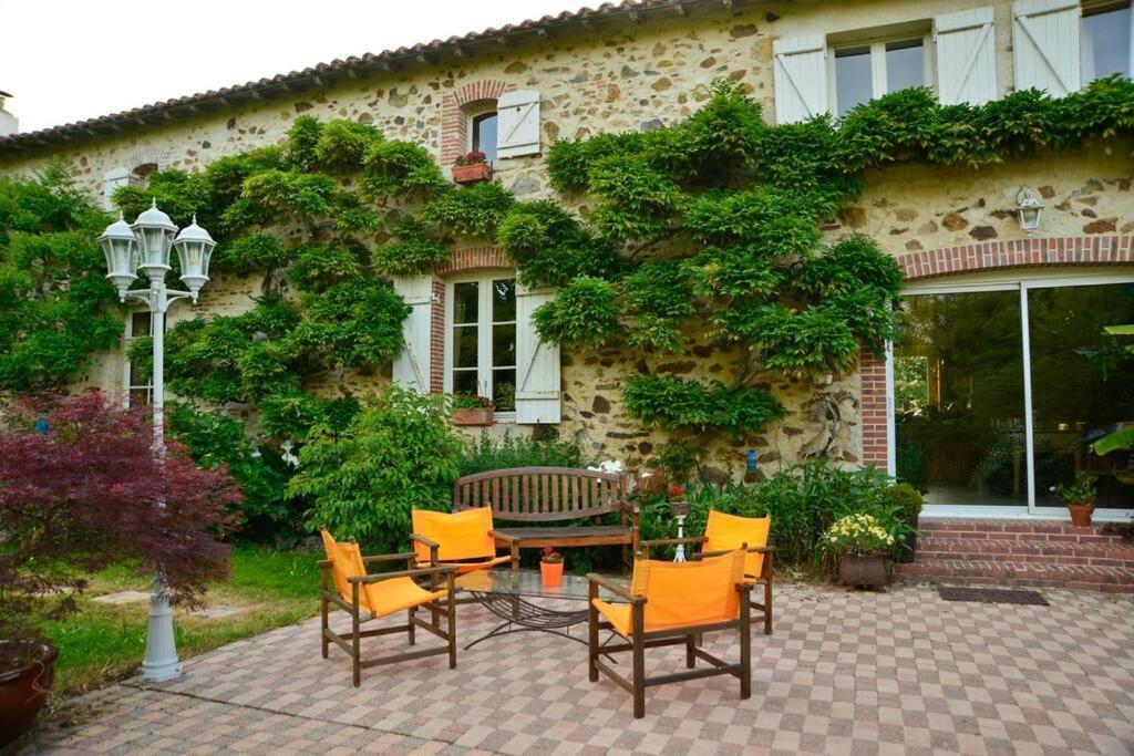 La Frapperie Bed & Breakfast La Pommeraie-sur-Sèvre Exterior photo