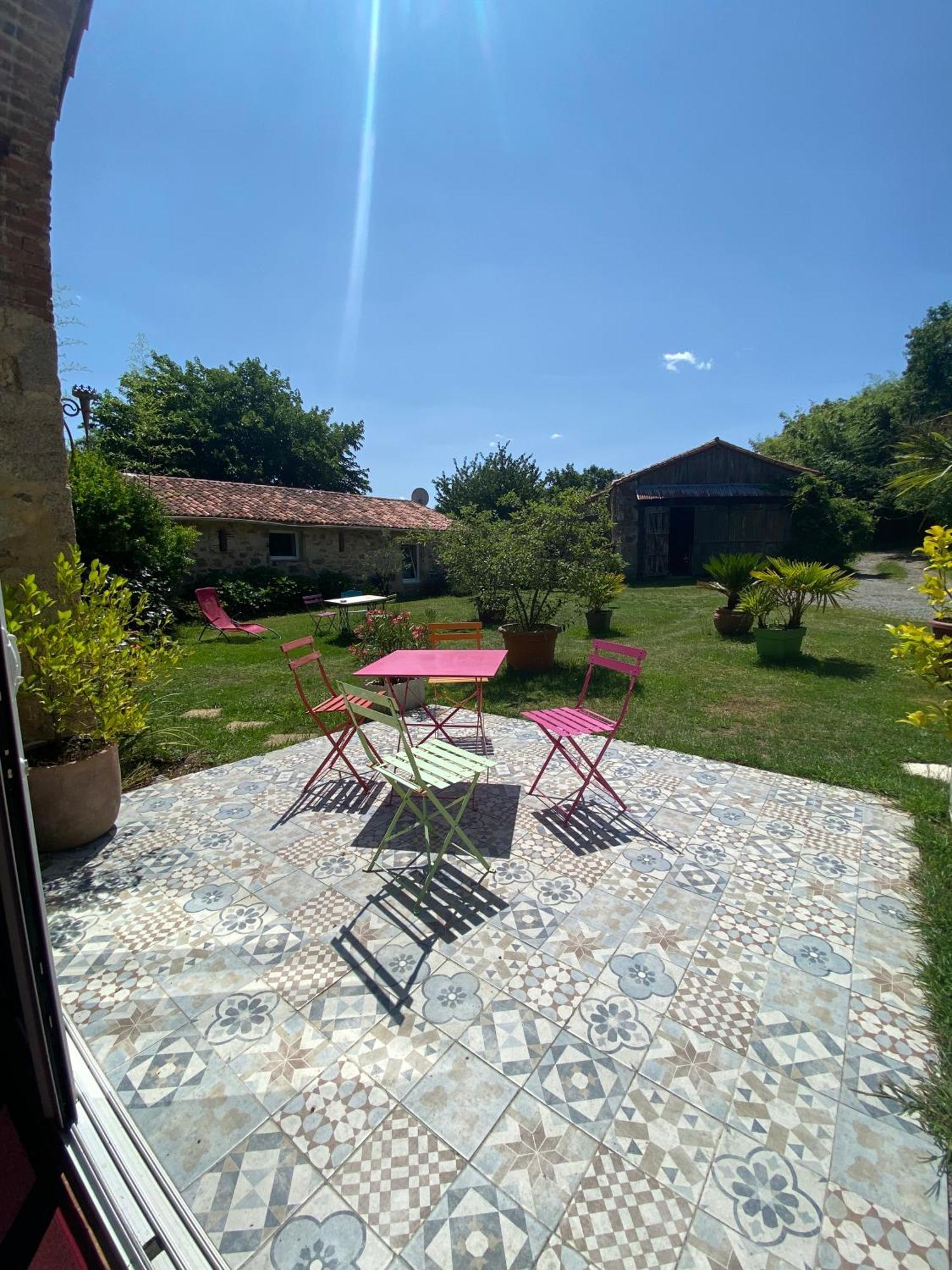 La Frapperie Bed & Breakfast La Pommeraie-sur-Sèvre Exterior photo